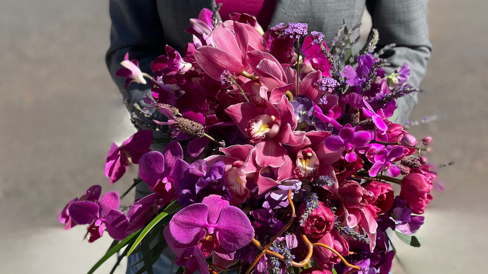 Mauve bouquet by Jacob Maarse